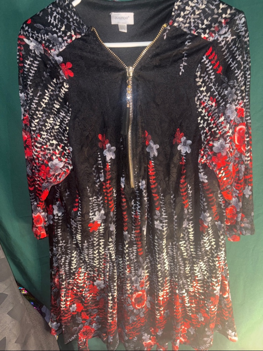 Avenue Black Red and Gray Floral Zip-Front Tunic